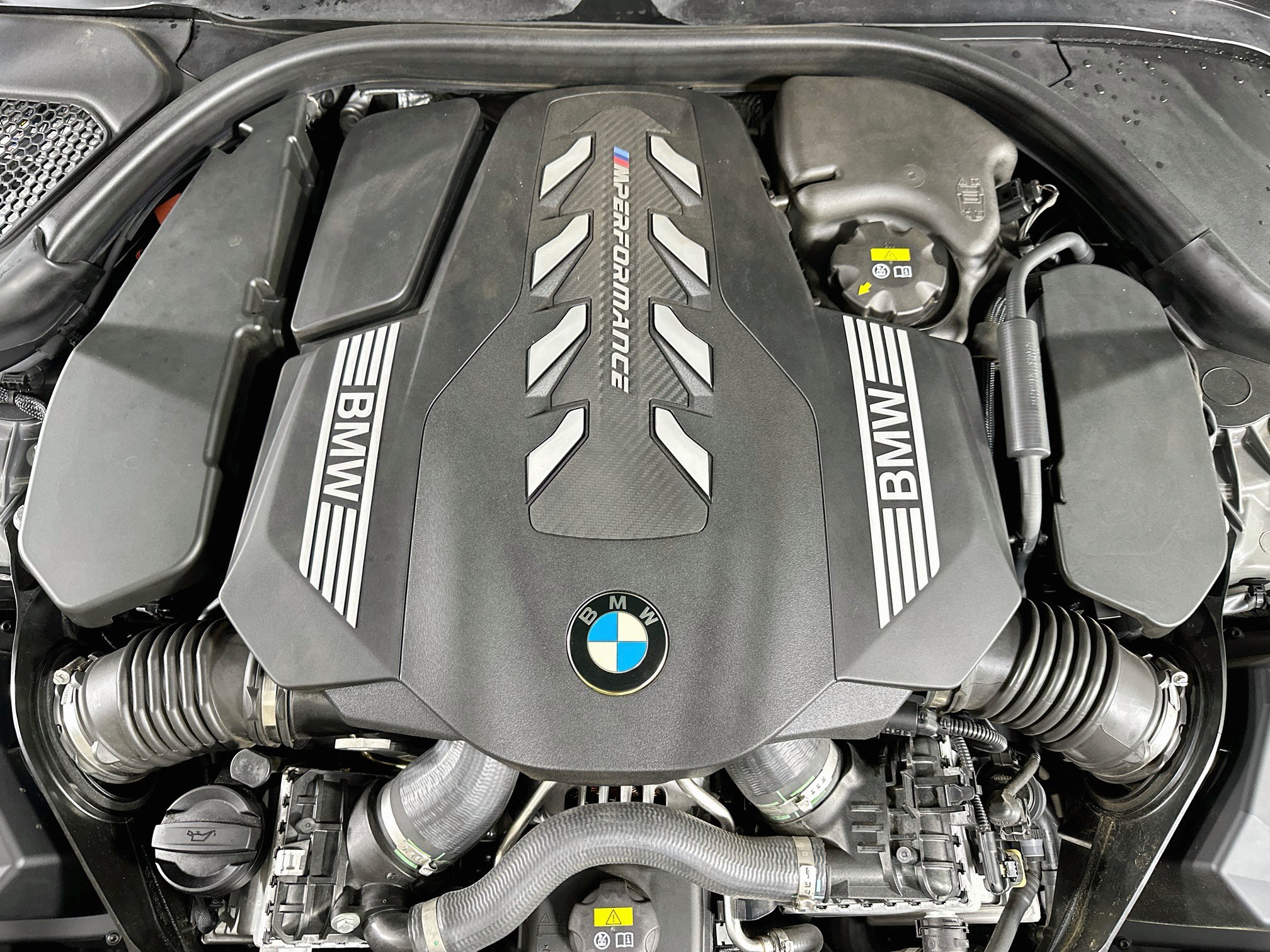 Used 2022 BMW M550i xDrive AWD/4WD image 35