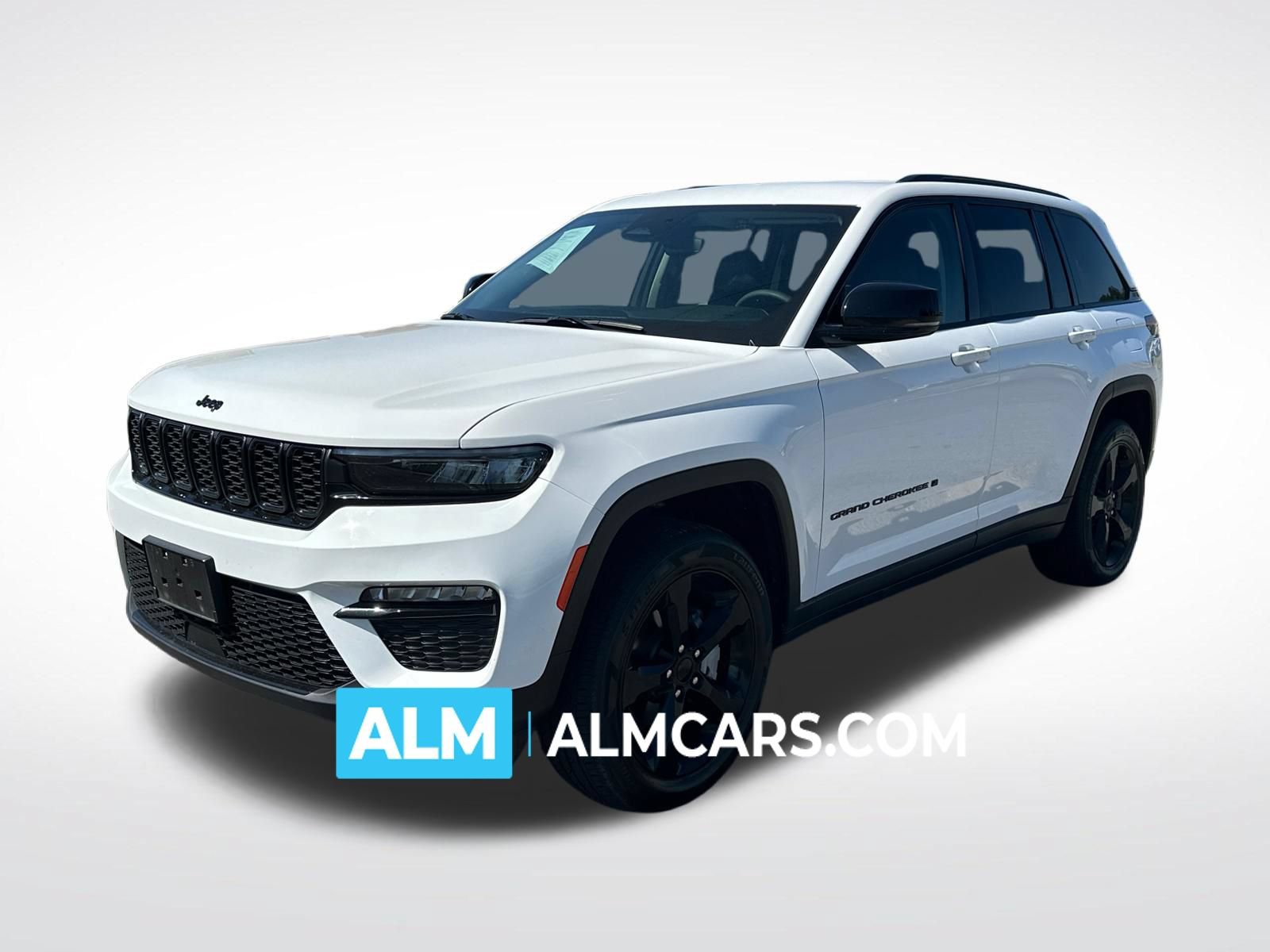 Used 2023 Jeep Grand Cherokee Limited w/ Black Appearance Package AWD/4WD image 1