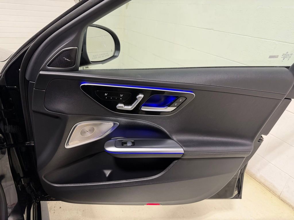 Used 2024 Mercedes-Benz C 300 4MATIC Sedan image 40