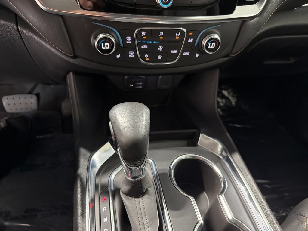 Certified 2021 Chevrolet Traverse LT w/ LT Premium Package AWD/4WD image 31