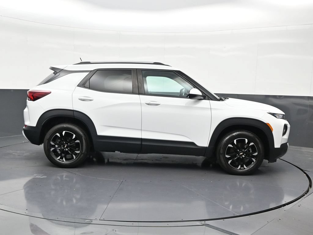 Used 2023 Chevrolet TrailBlazer LT w/ Convenience Package AWD/4WD image 7