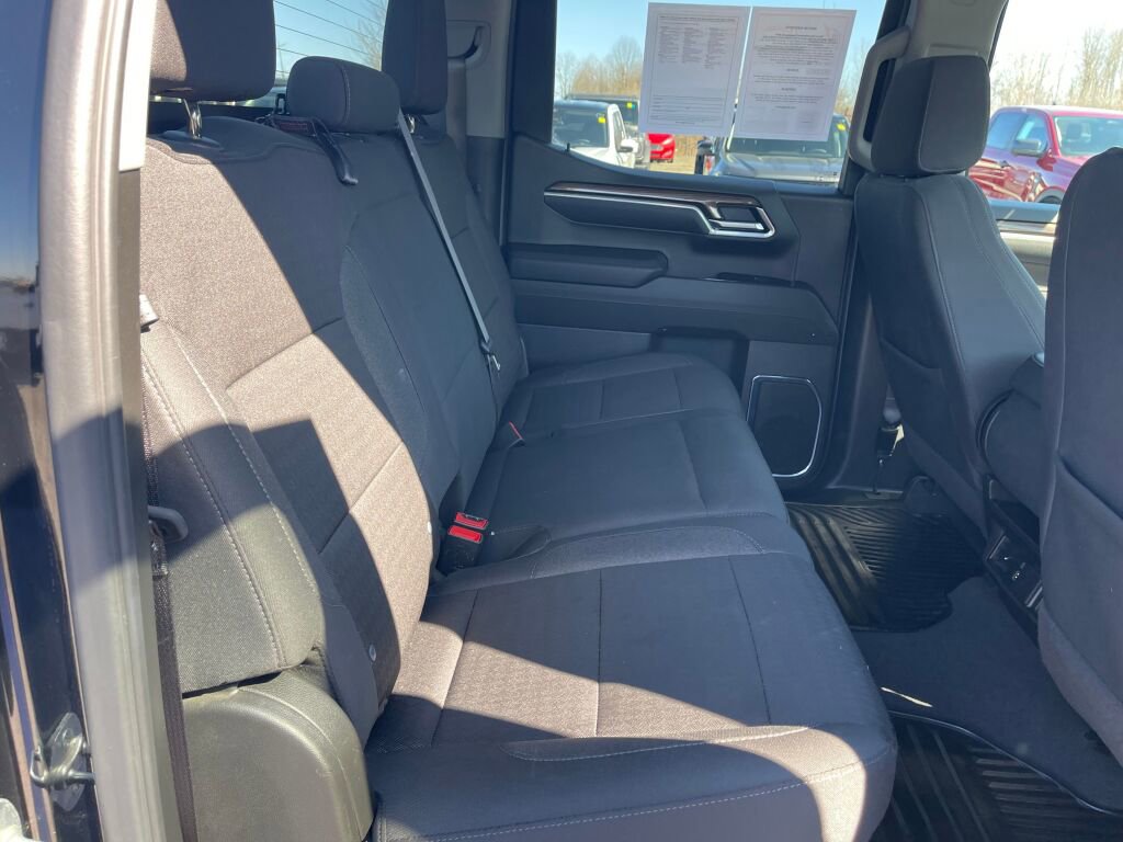 Used 2025 Chevrolet Silverado 1500 LT image 21