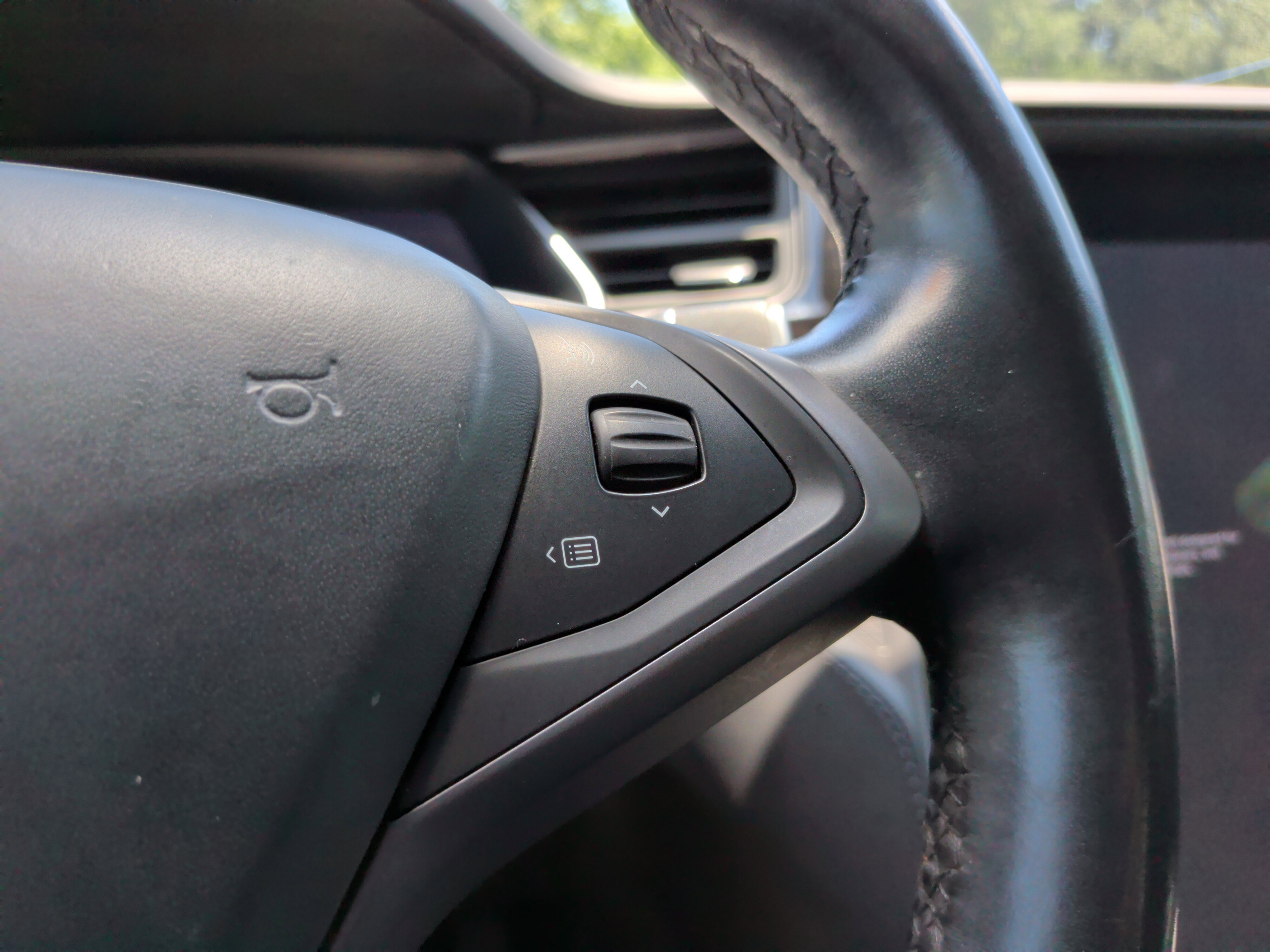Used 2018 Tesla Model S 75D AWD/4WD image 23