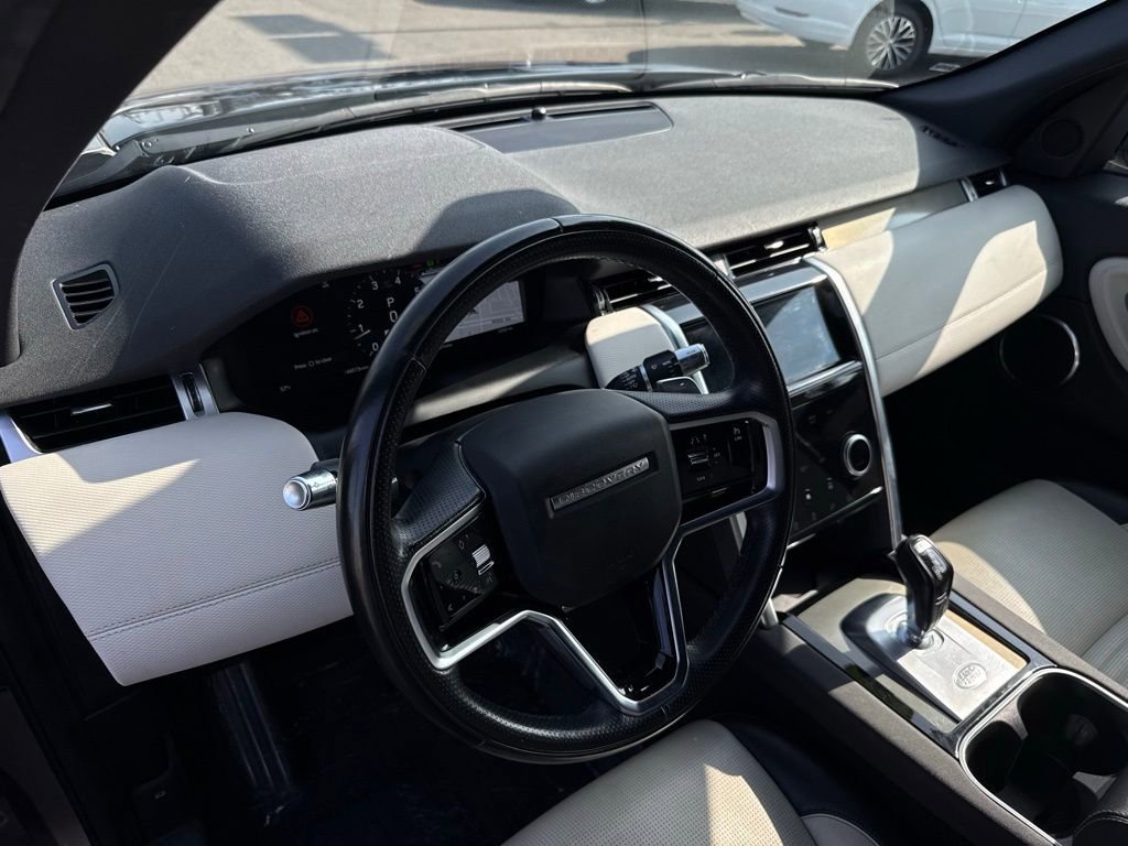 Used 2022 Land Rover Discovery Sport SE R-Dynamic image 18