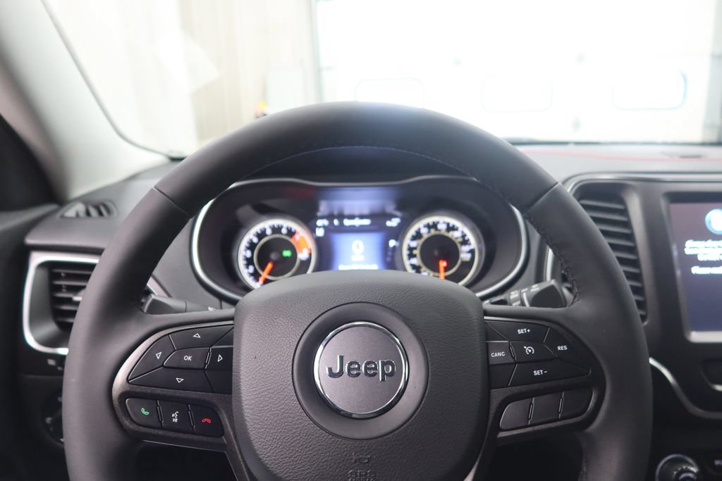 Used 2021 Jeep Cherokee Trailhawk w/ Premium Leather Package AWD/4WD image 22