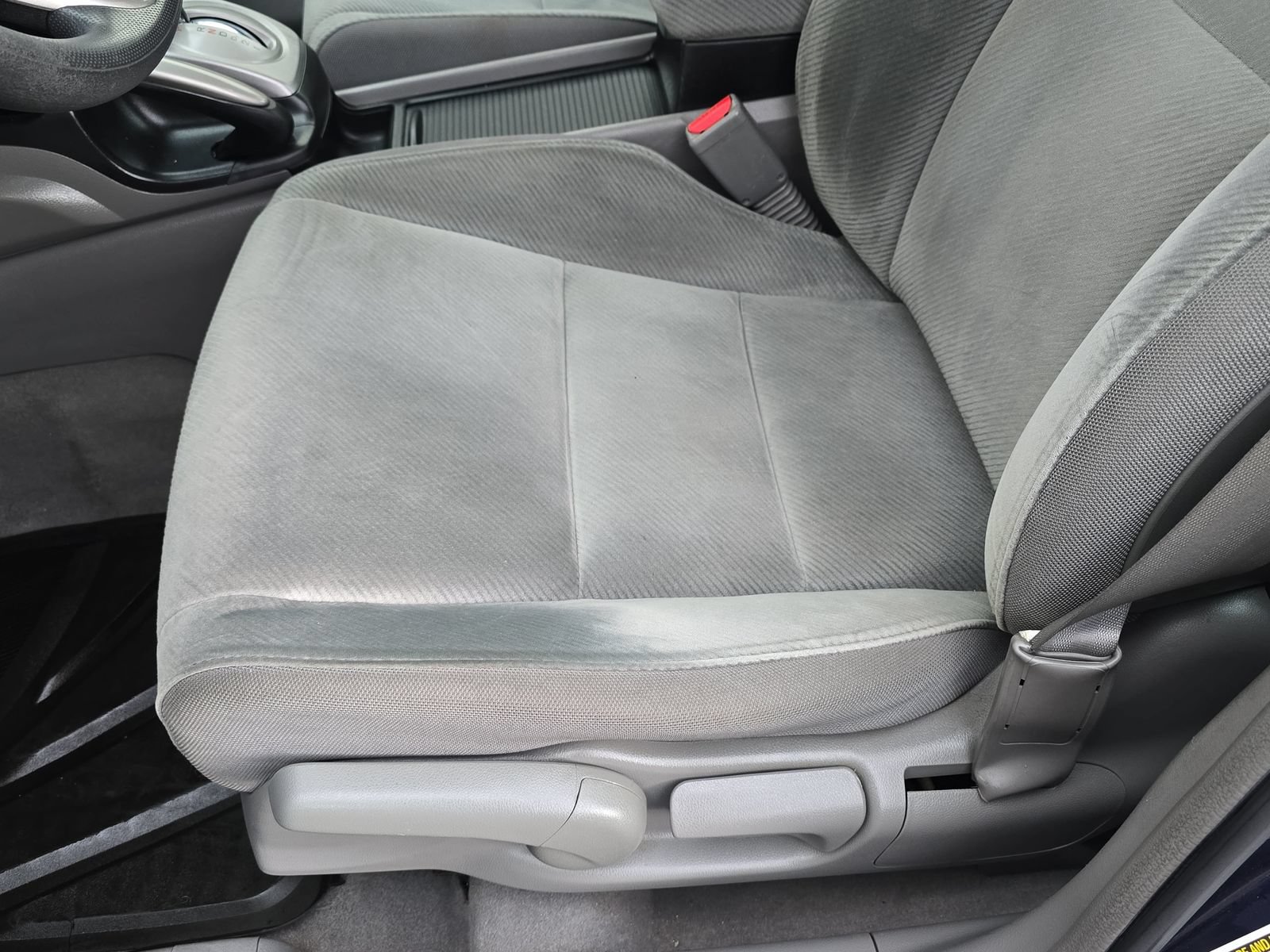 Used 2010 Honda Civic LX image 25