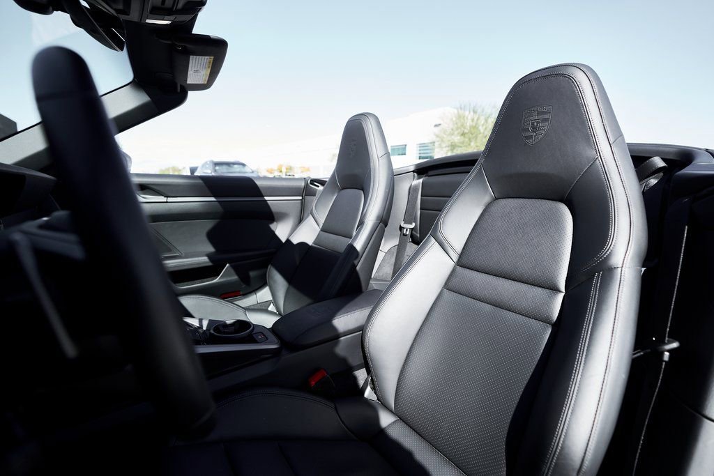 Used 2024 Porsche 911 Carrera 4S image 37