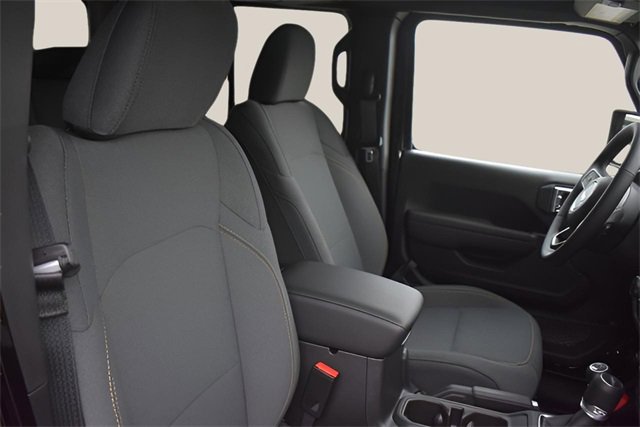 New 2025 Jeep Gladiator Sport image 18