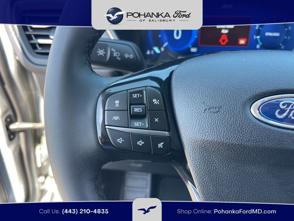 Used 2021 Ford Escape SEL w/ Technology Package image 16