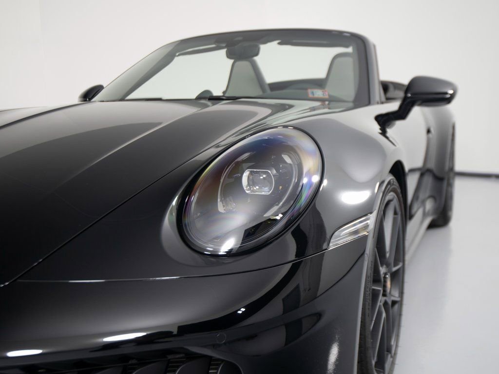 Certified 2026 Porsche 911 Carrera GTS image 43
