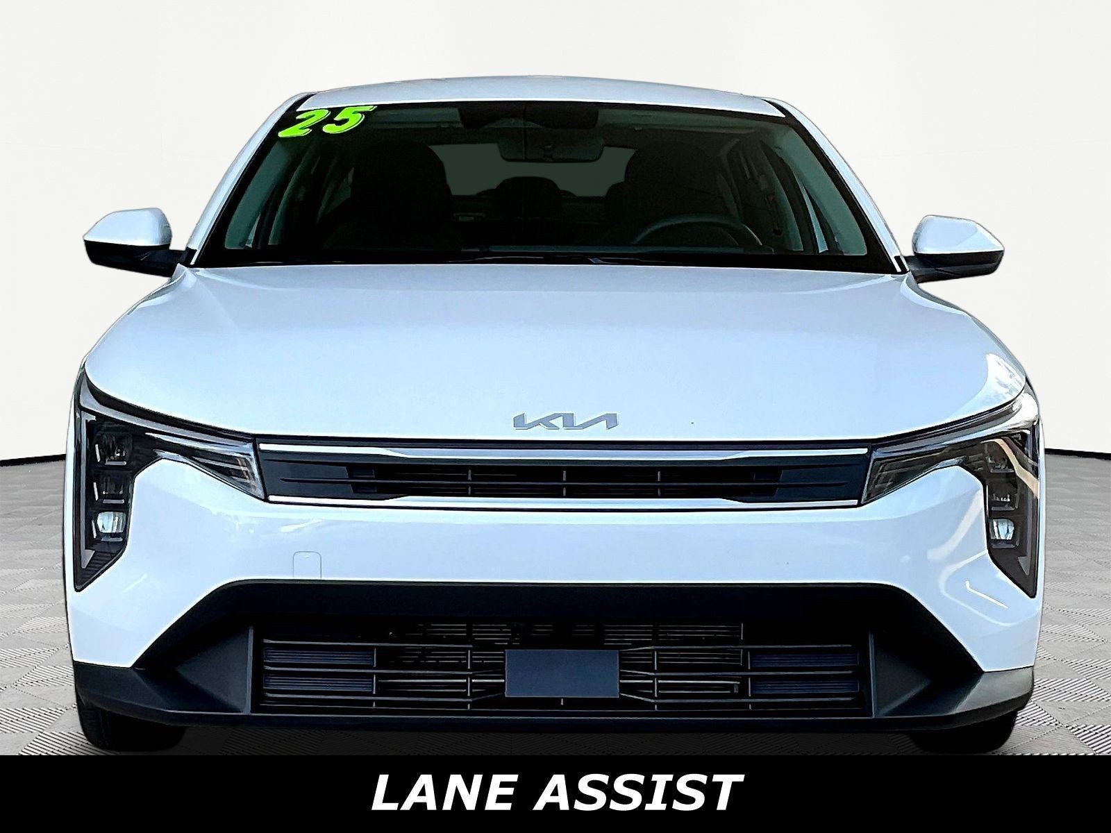 Used 2025 Kia K4 FWD image 2