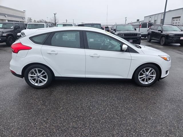 Used 2018 Ford Focus SE w/ Cold Weather Package image 26