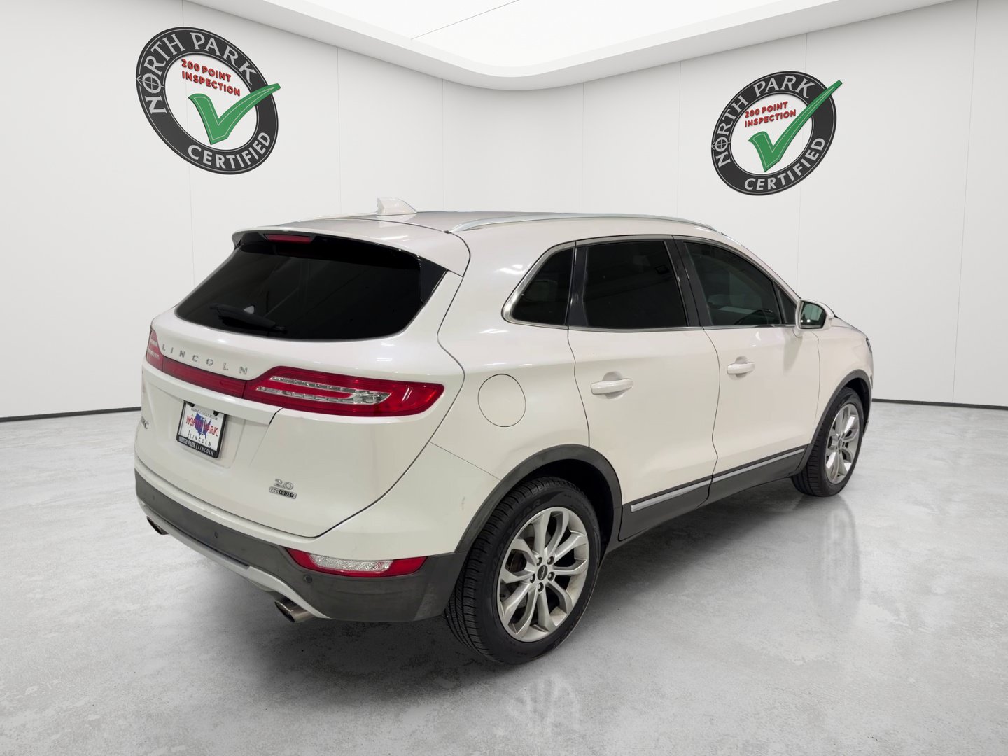 Used 2015 Lincoln MKC FWD w/ Equipment Group 101A Select image 5