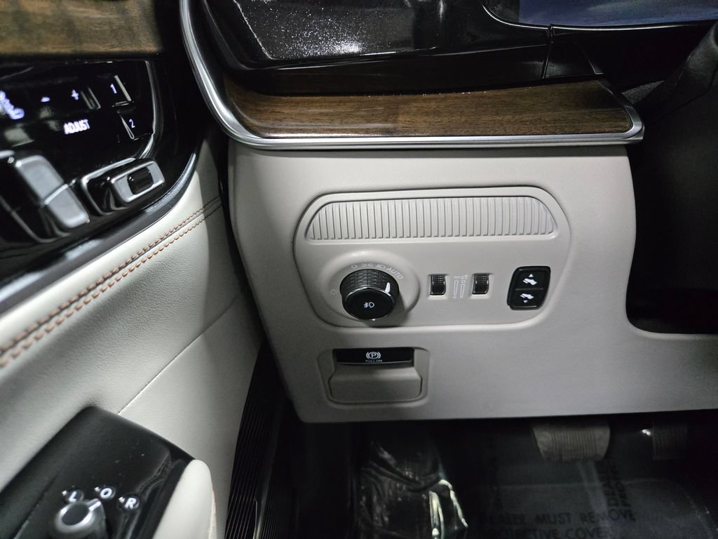 Used 2022 Jeep Grand Wagoneer Series II w/ Premium Group II AWD/4WD image 14