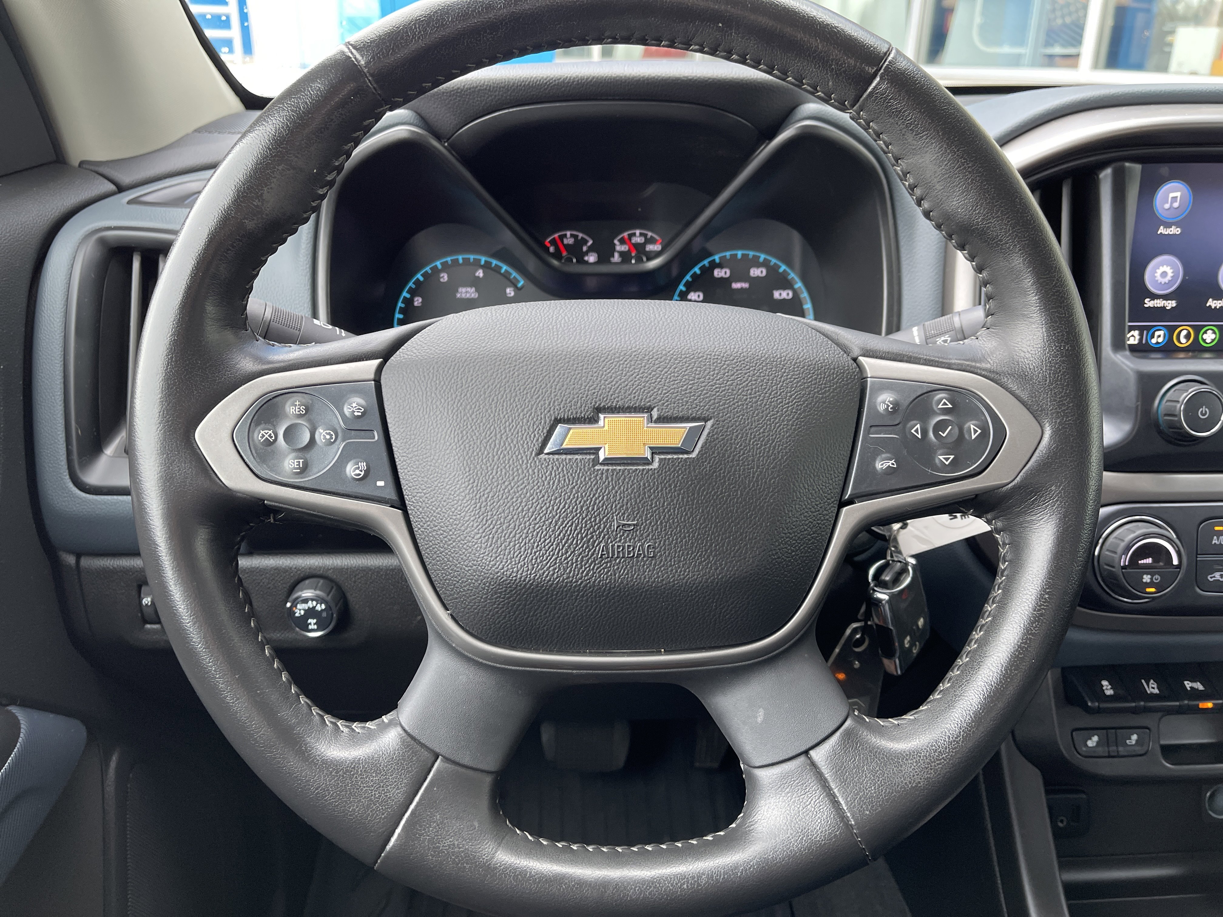 Used 2022 Chevrolet Colorado Z71 w/ Safety Package image 22