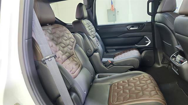 New 2026 Nissan Armada Platinum AWD/4WD image 33