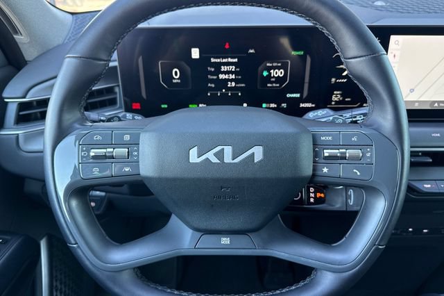 Certified 2024 Kia EV9 Light Long Range RWD image 31