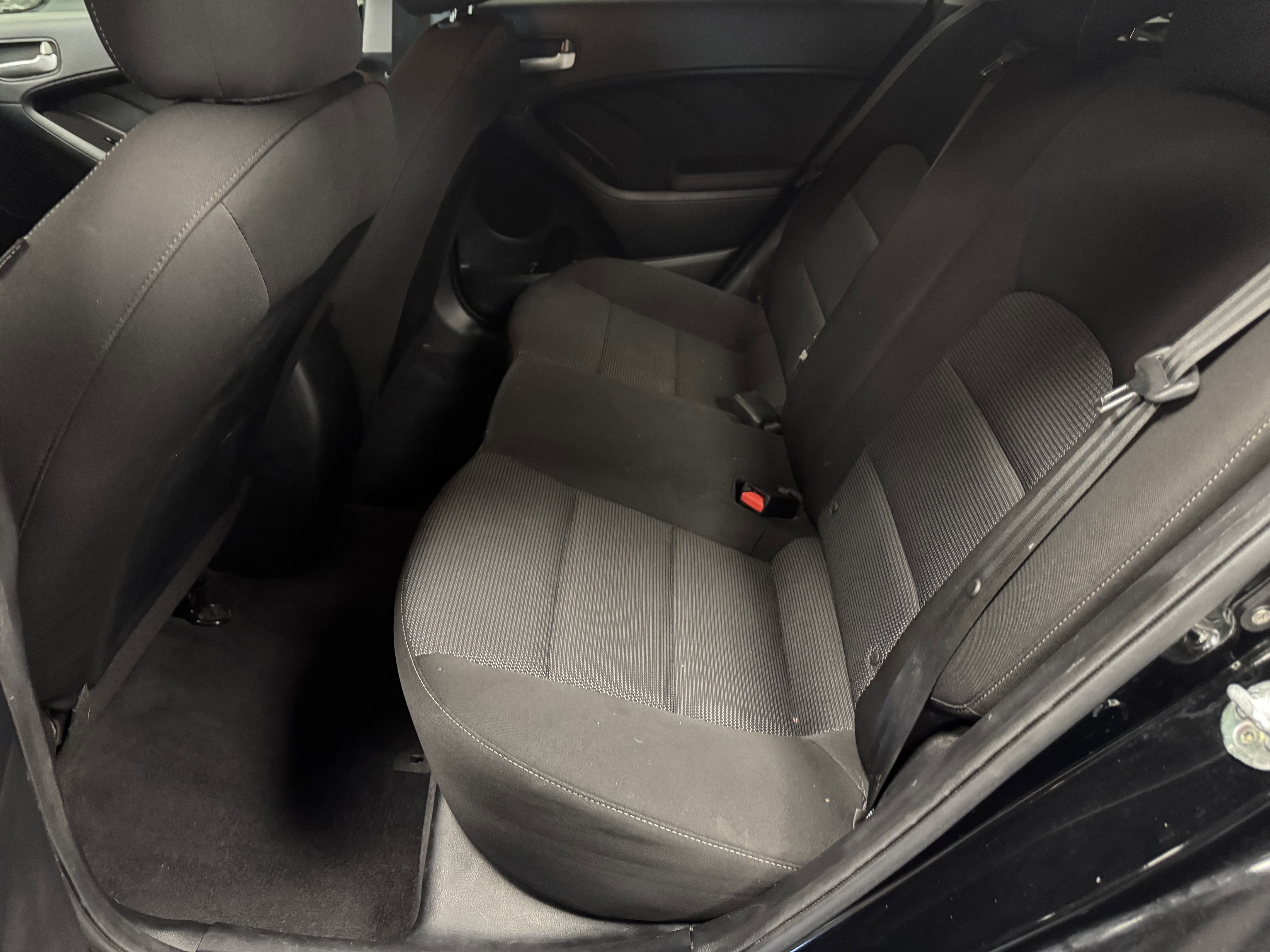 Used 2018 Kia Forte LX image 13
