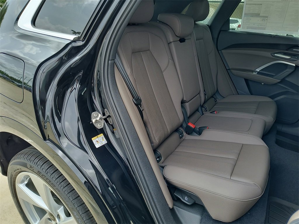 New 2025 Audi Q5 Premium Plus image 14