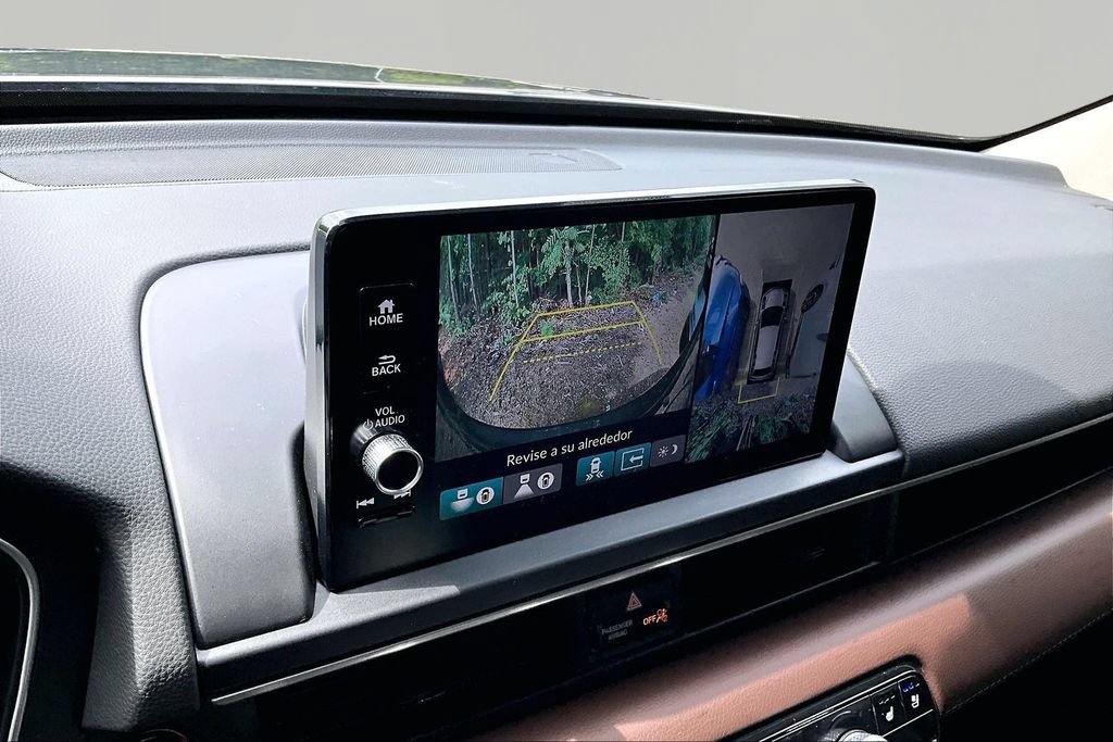 Used 2025 Honda Pilot Elite image 13