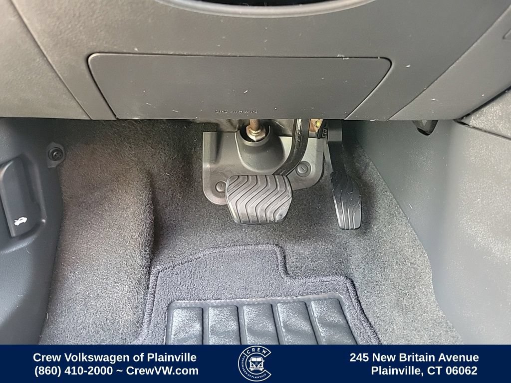Used 2024 Nissan Rogue S AWD/4WD image 39