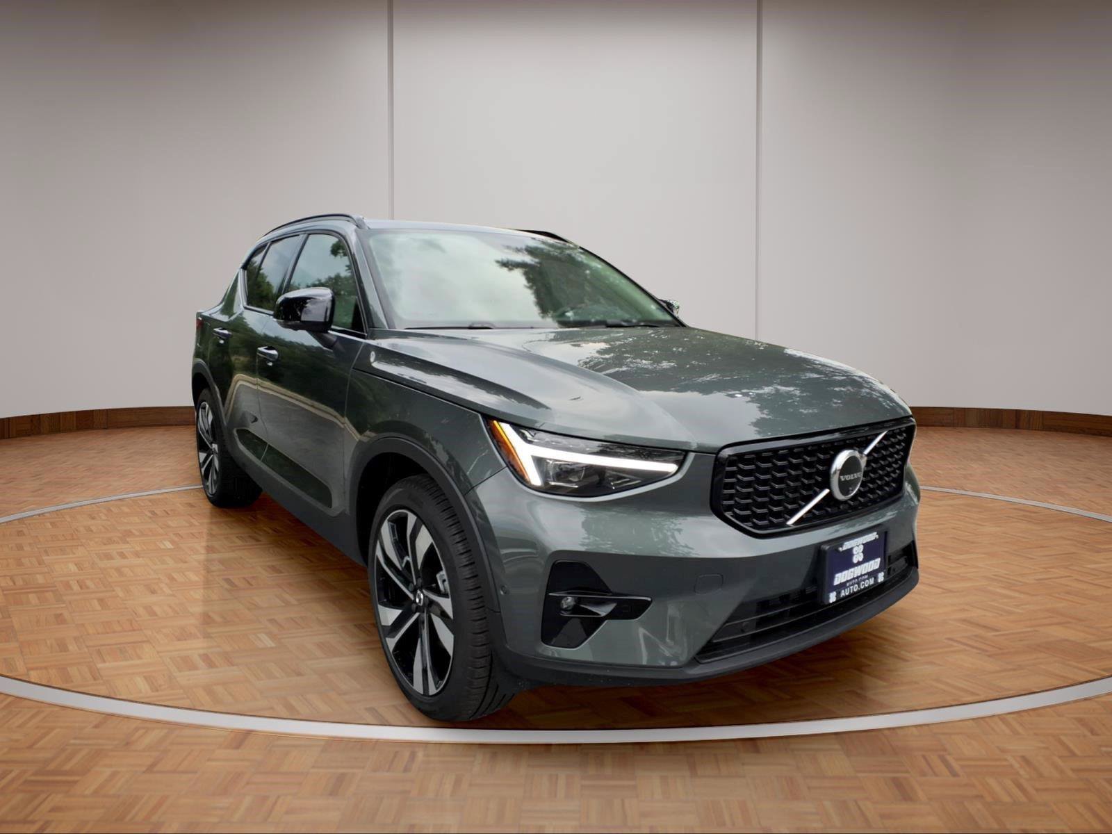 New 2026 Volvo XC40 B5 Ultra w/ Protection Package Premier AWD/4WD image 1