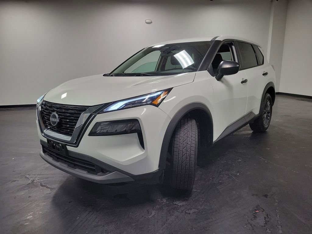 Used 2022 Nissan Rogue S FWD image 4