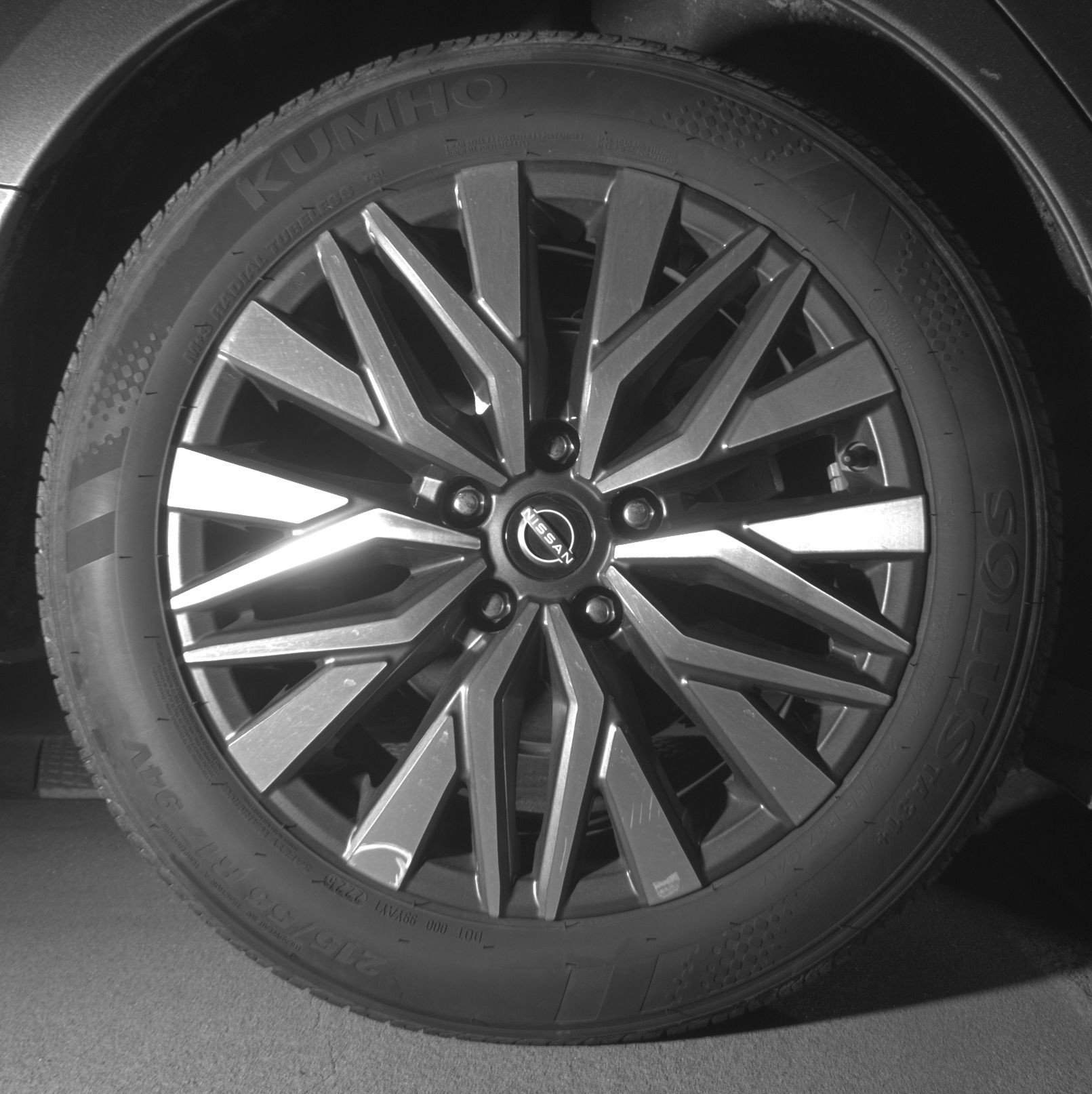 Used 2025 Nissan Altima 2.5 SV FWD image 15
