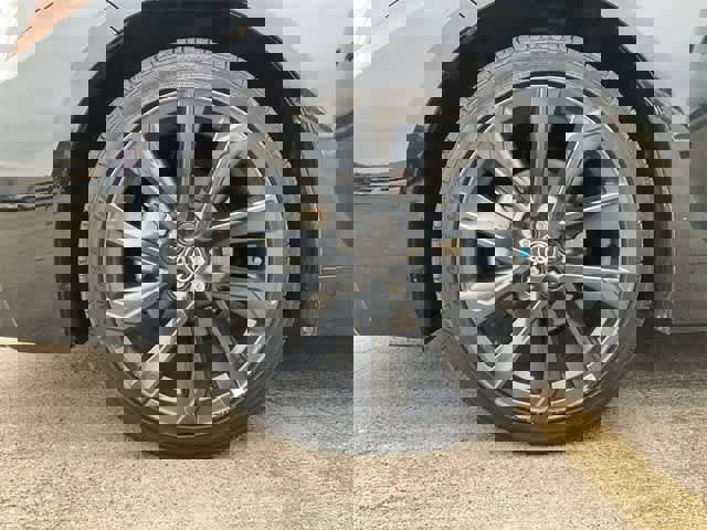 Used 2024 Toyota Corolla SE image 12