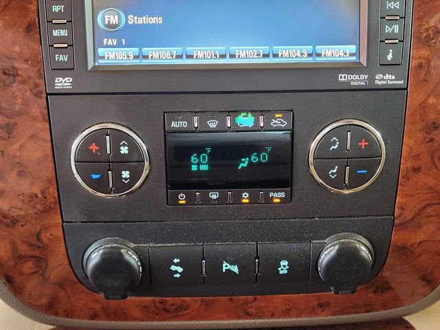 Used 2012 Chevrolet Avalanche LTZ RWD image 21