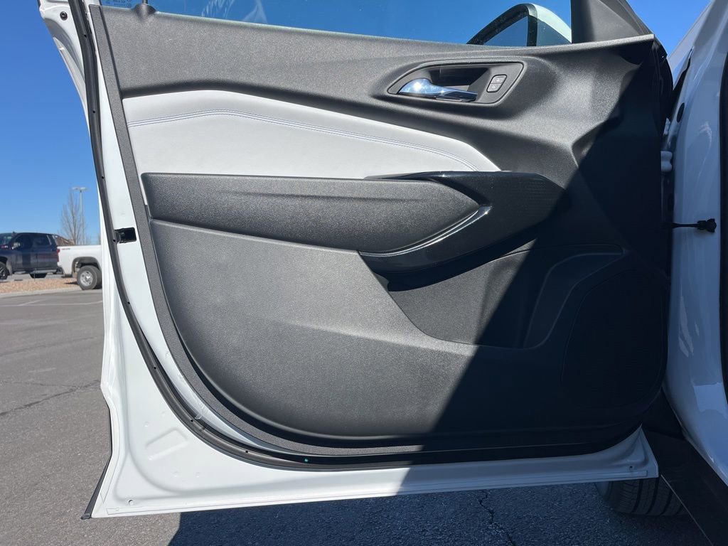 New 2026 Chevrolet Trax LT w/ Driver Confidence Package image 5