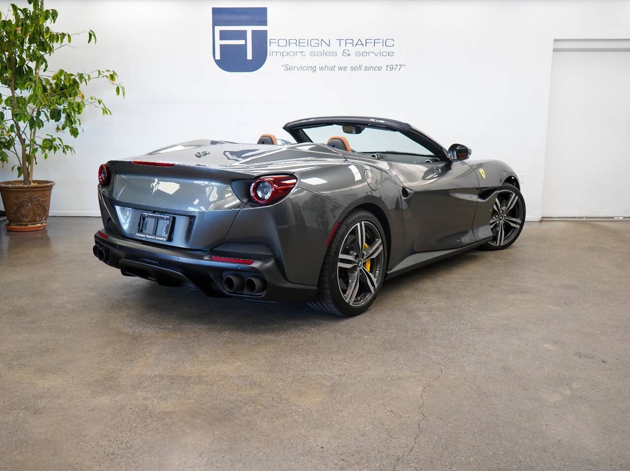 Used 2019 Ferrari Portofino RWD image 29