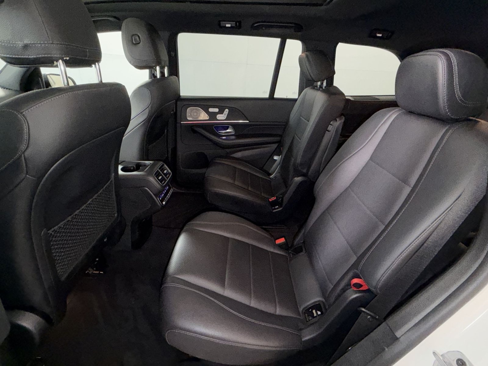 Used 2023 Mercedes-Benz GLS 450 4MATIC w/ AMG Line Exterior image 25