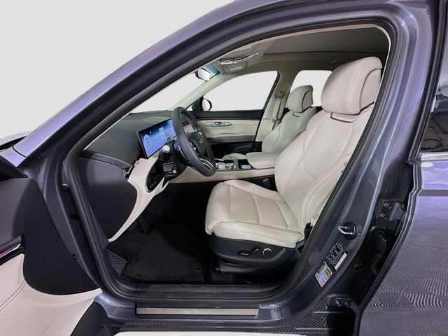 New 2026 Genesis GV70 2.5T Select image 16