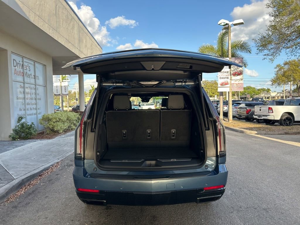 Used 2026 Cadillac Escalade Sport image 38