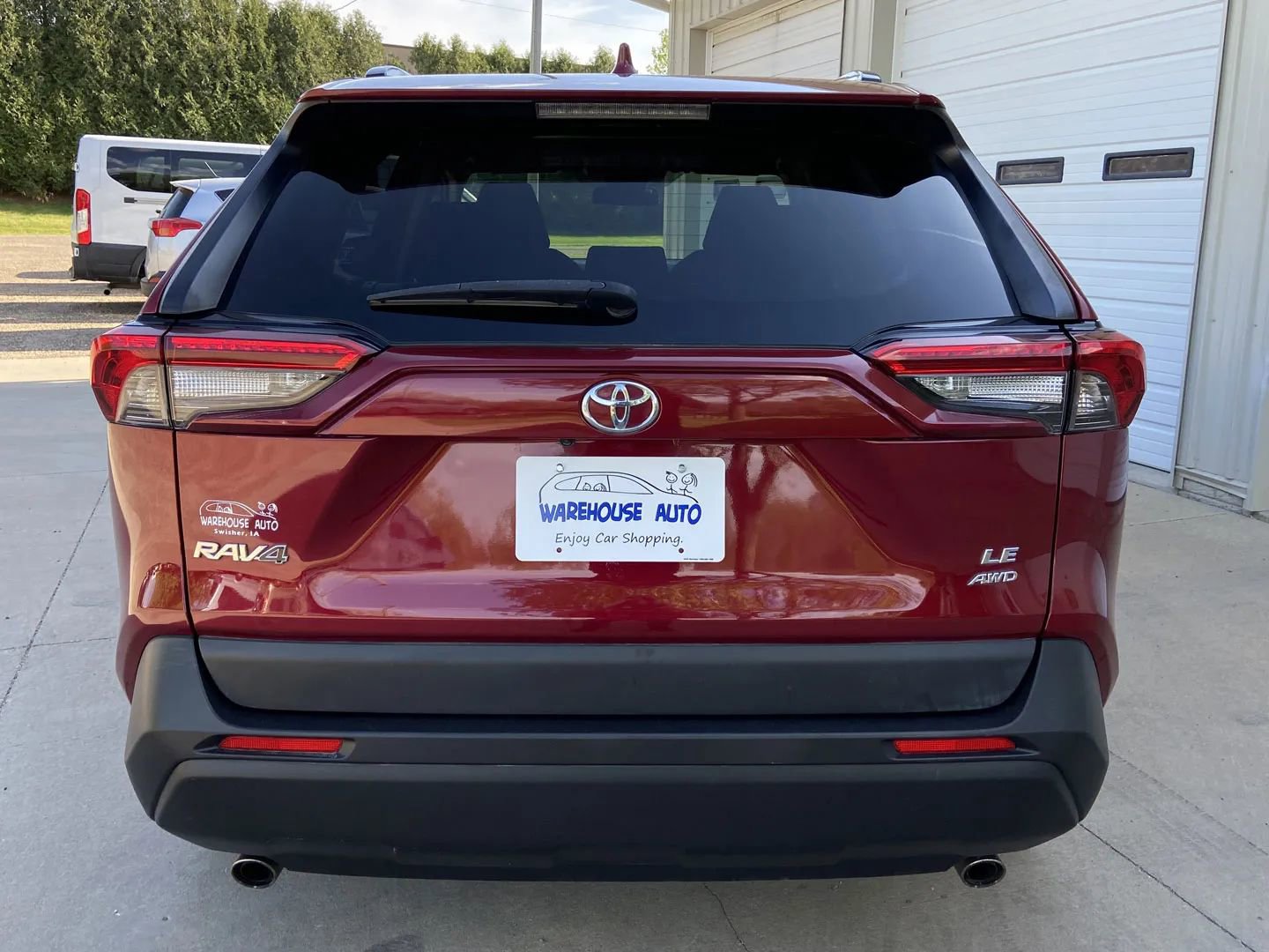 Used 2021 Toyota RAV4 LE AWD/4WD image 6