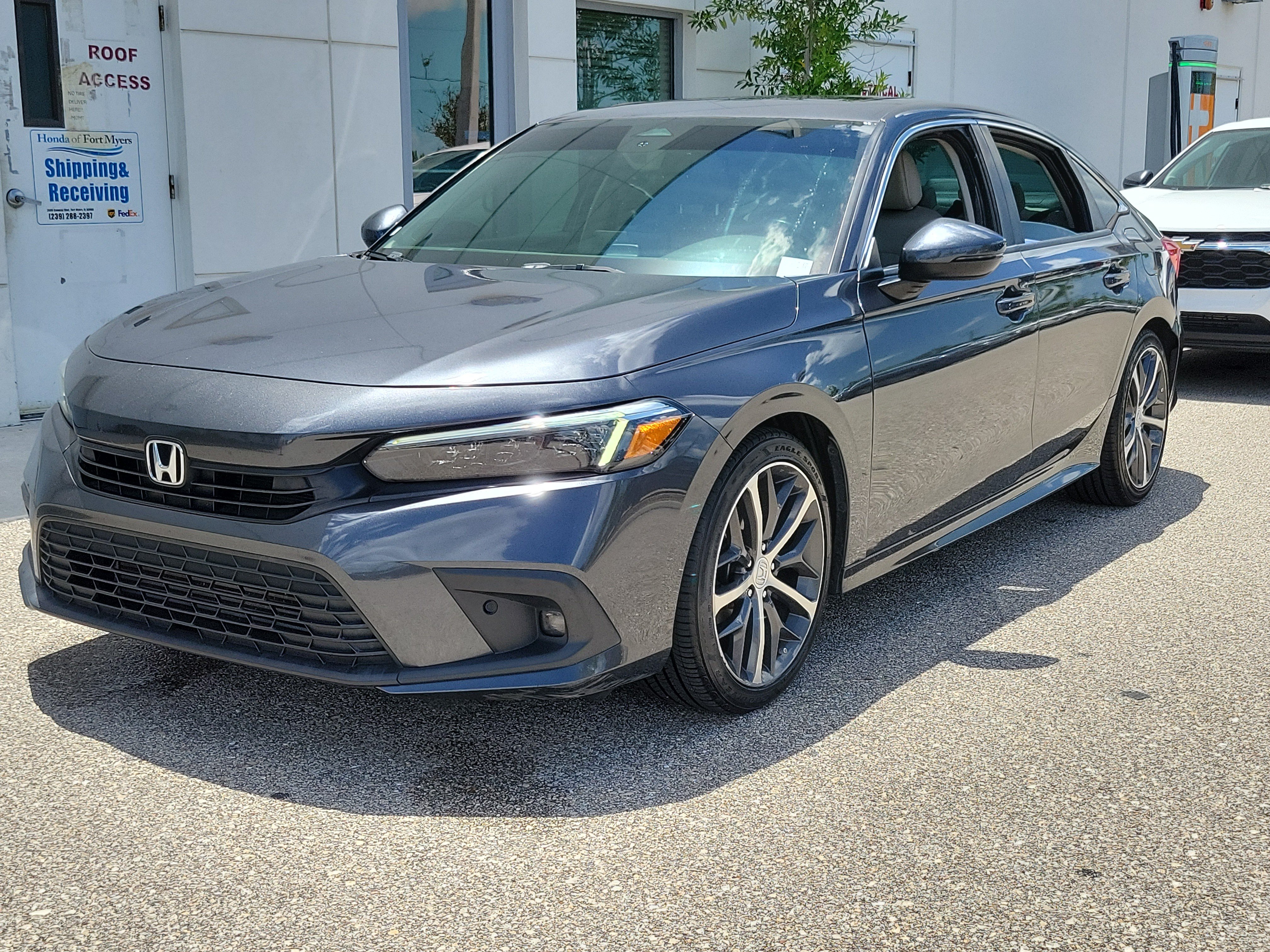 Used 2022 Honda Civic Touring video 3