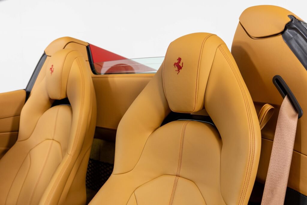 Used 2022 Ferrari F8 Tributo RWD image 33