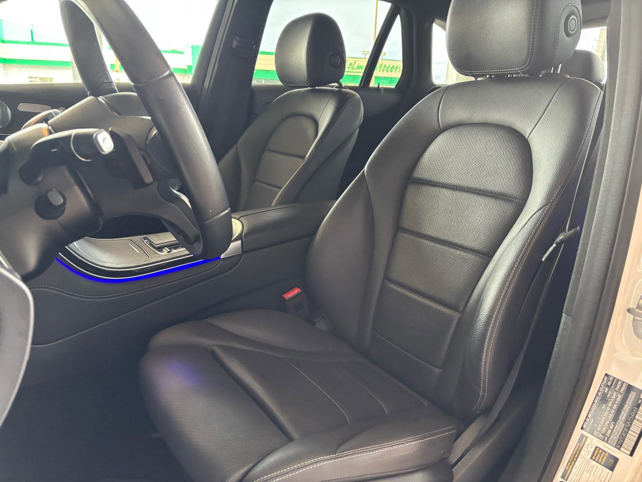 Used 2021 Mercedes-Benz GLC 300 w/ Premium Package image 14