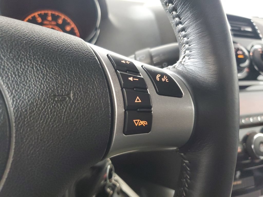 Used 2009 Saturn Sky w/ Premium Trim Package RWD image 15