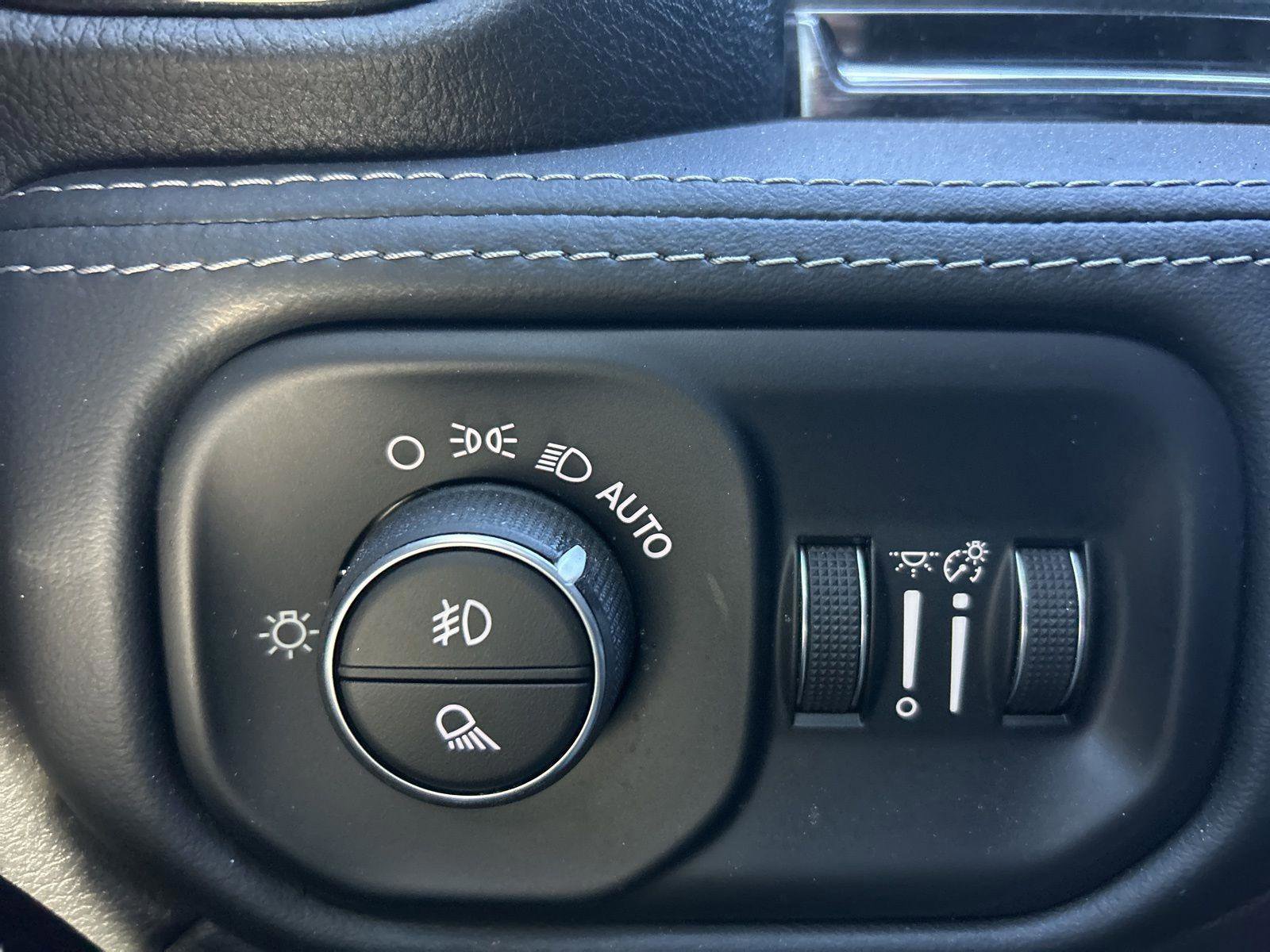 Certified 2024 RAM 2500 Limited image 15