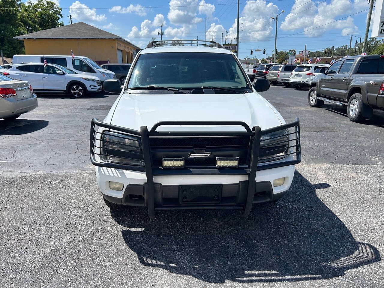Used 2004 Chevrolet TrailBlazer 4WD w/ LS Preferred Equipment Group image 3