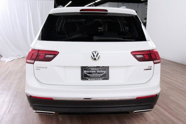 Used 2018 Volkswagen Tiguan SEL Premium image 4
