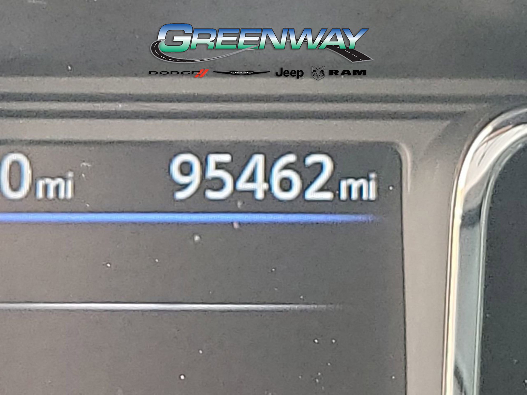 Used 2019 Nissan Titan SL w/ Chrome Package RWD image 27