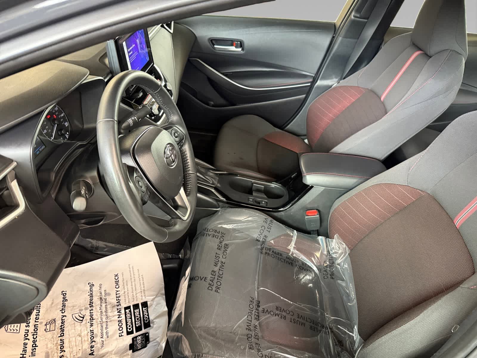 Certified 2025 Toyota Corolla SE FWD image 11