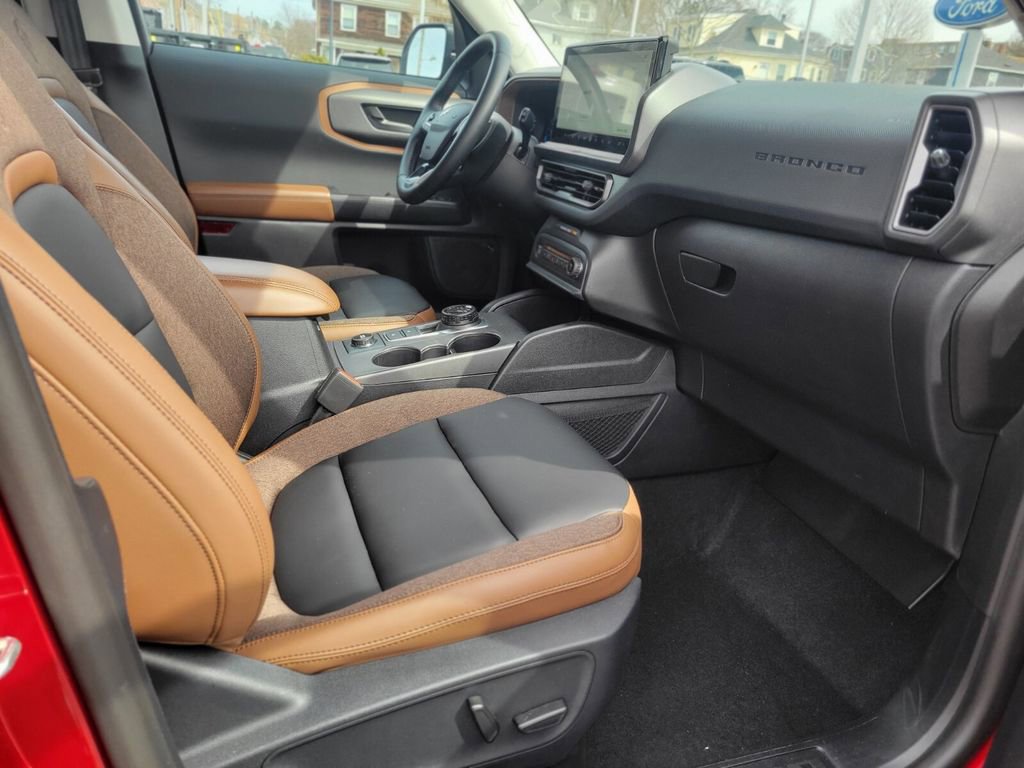 Used 2025 Ford Bronco Sport Outer Banks w/ Outer Banks Tech Package+ image 9