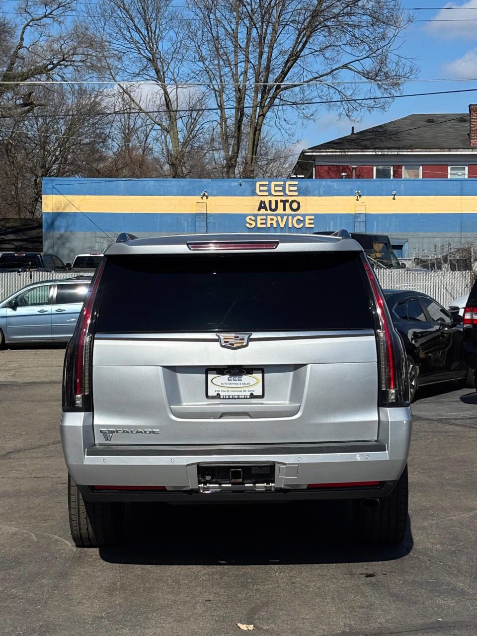 Used 2019 Cadillac Escalade ESV Luxury w/ LPO, Radiant Package image 7