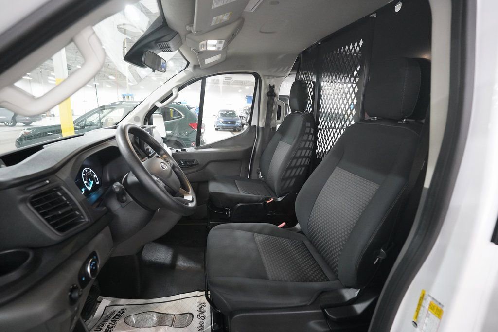 Used 2024 Ford Transit 250 Low Roof AWD w/ Exterior Upgrade Package image 7