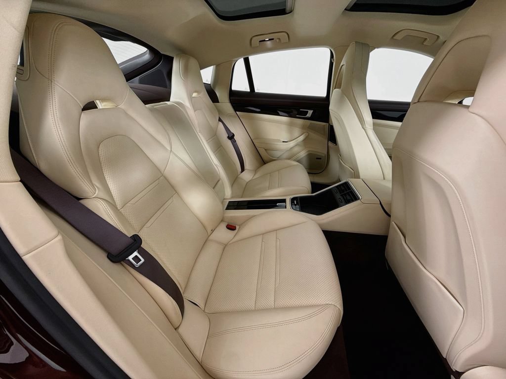 Certified 2018 Porsche Panamera 4 AWD/4WD image 28