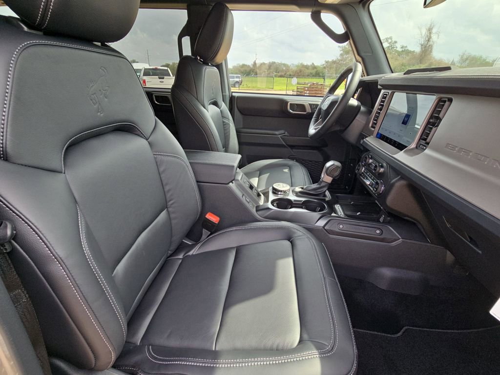 New 2026 Ford Bronco Outer Banks image 10